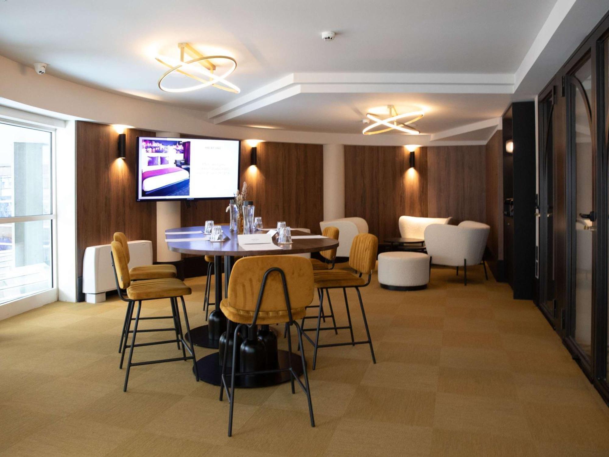 Hotel Mercure Lyon Centre Charpennes Villeurbanne Dış mekan fotoğraf