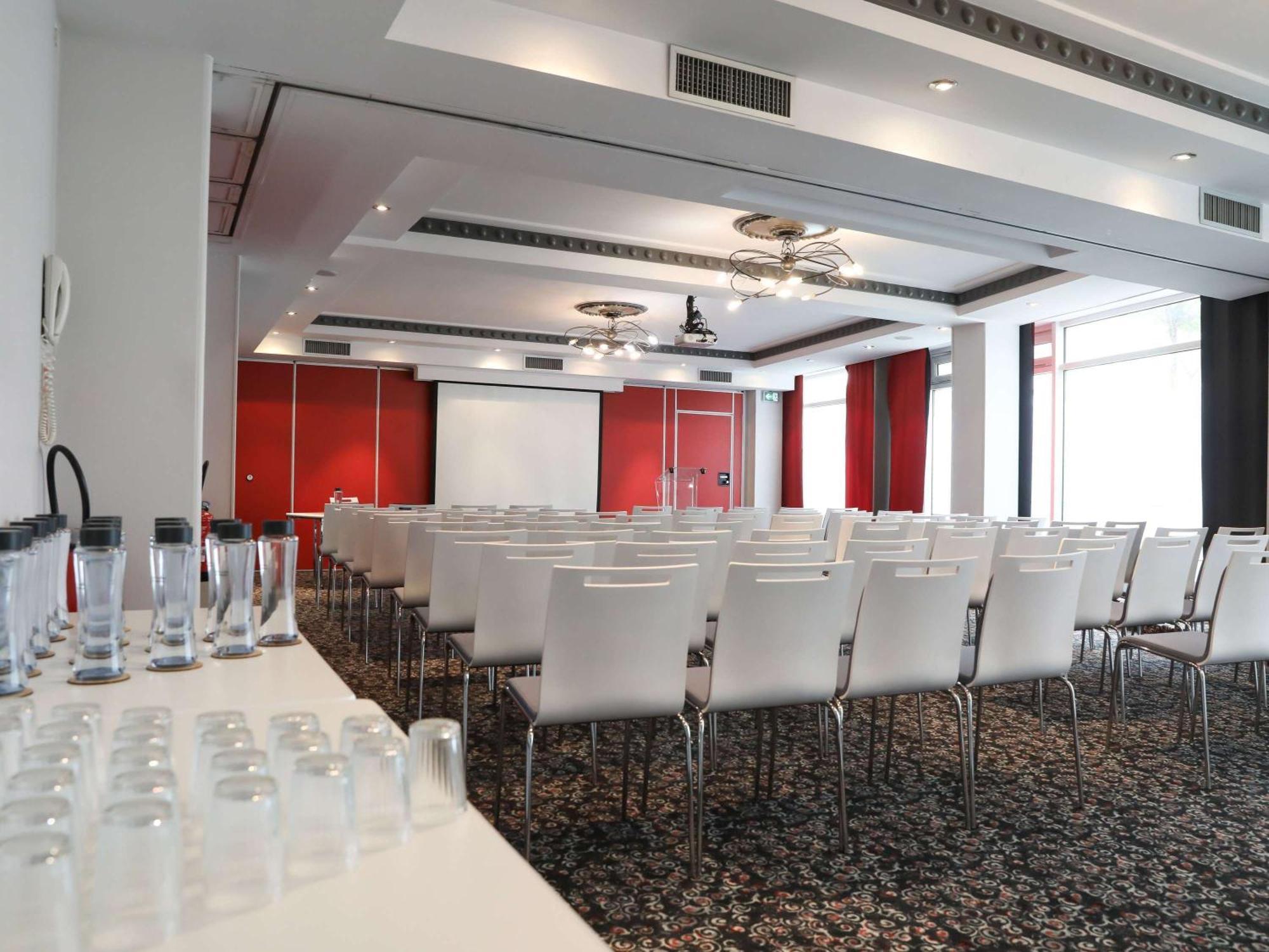 Hotel Mercure Lyon Centre Charpennes Villeurbanne Dış mekan fotoğraf